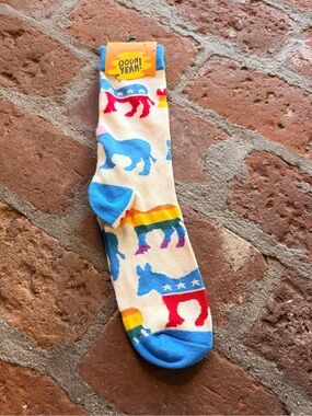Men’s Unisex Cream Socks with Rainbow Donkey Pattern Ooh Yeah New Liberal Socks